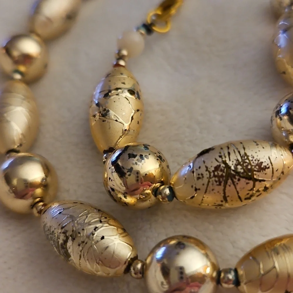 Vintage Estate MCM Gold Splattered Glass Beaded Necklace